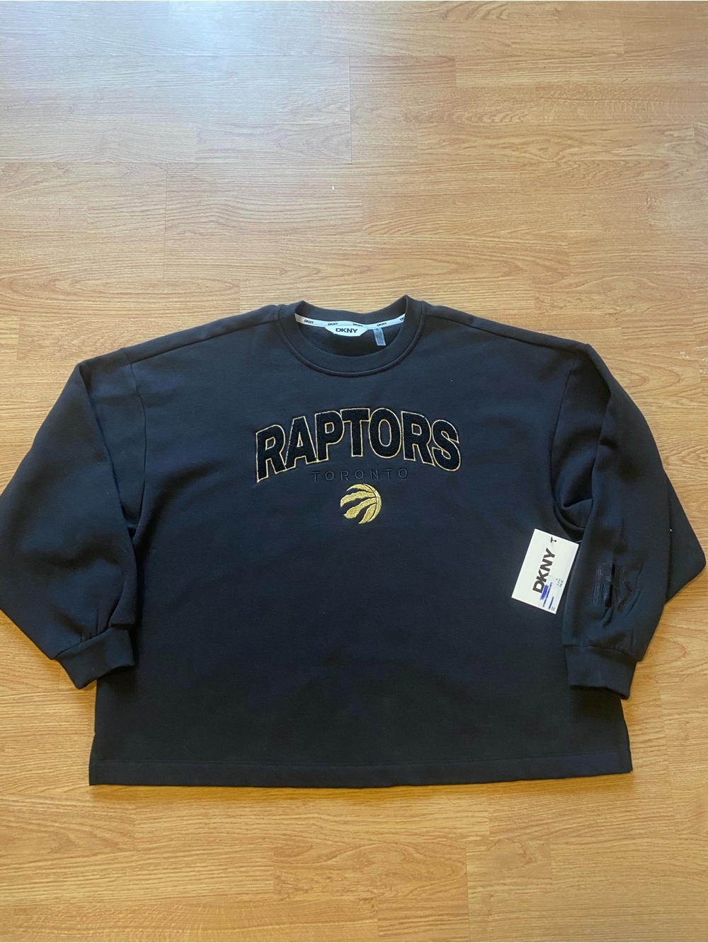 DKNY Toronto Raptors Crewneck Mens Medium